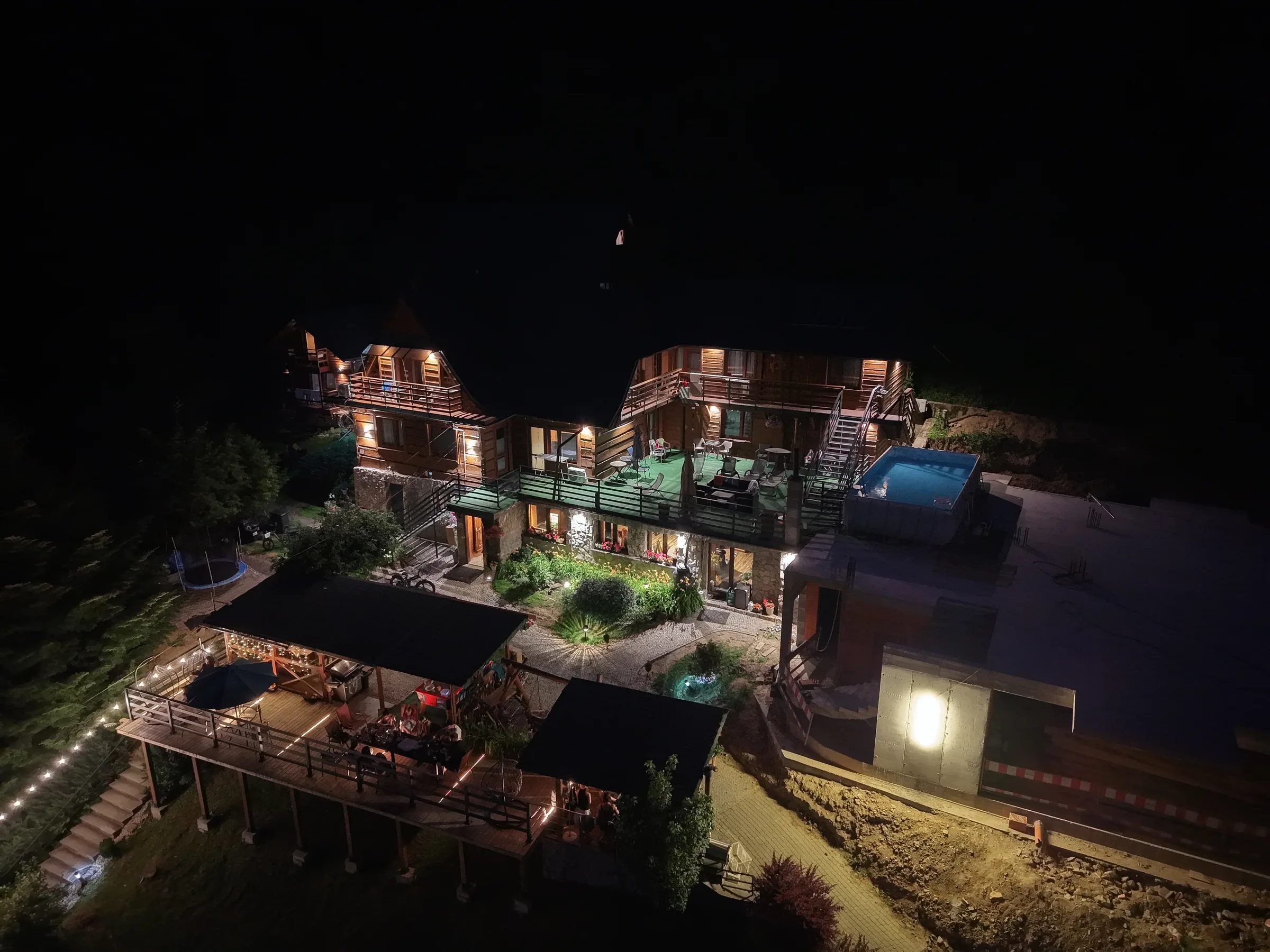 dji_fly_20260627_222058_0067_1782591834984_photo